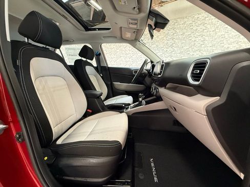 New 2026 Hyundai Venue SEL image 11