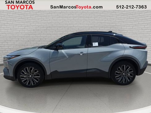 New 2026 Toyota C-HR AWD/4WD image 8