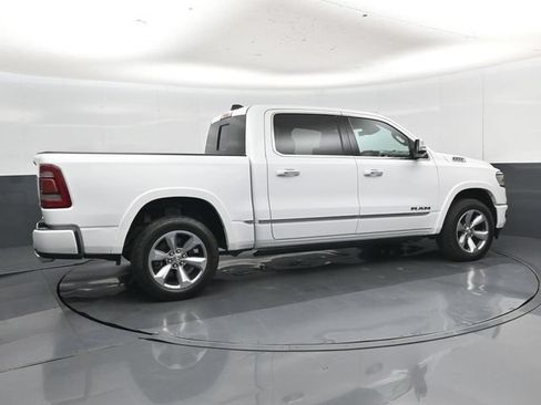Used 2022 RAM 1500 Limited w/ Body Color Bumper Group AWD/4WD image 3