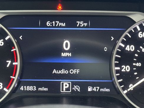 Used 2024 Nissan Sentra SV w/ SV Premium Package FWD image 22