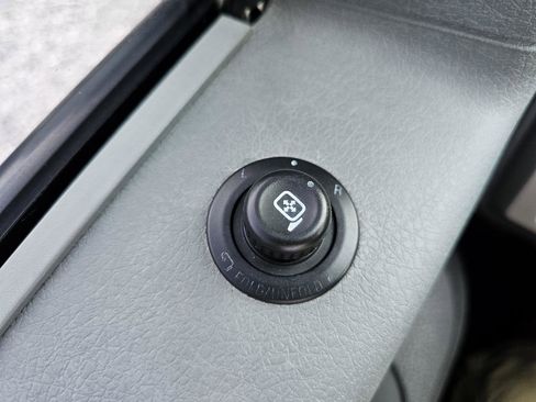 Used 2013 Ford F150 Lariat w/ Luxury Equipment Group AWD/4WD image 42