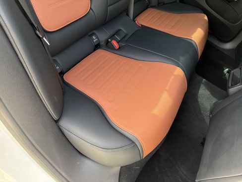 Used 2022 Mercedes-Benz C 300 Sedan image 37