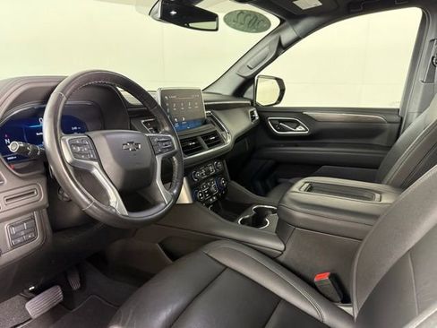 Used 2022 Chevrolet Tahoe Z71 w/ Z71 Off-Road Package AWD/4WD image 15