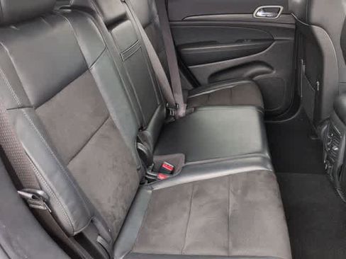 Used 2021 Jeep Grand Cherokee Laredo X AWD/4WD image 19