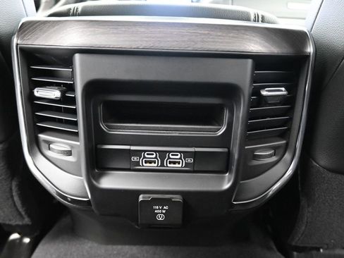 New 2026 RAM 2500 Laramie w/ Night Edition AWD/4WD image 37