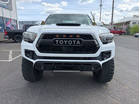 Used 2018 Toyota Tacoma TRD Pro image 13