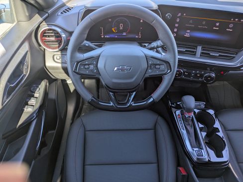 New 2025 Chevrolet Trax RS w/ Driver Confidence Package image 4