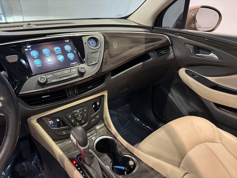 Used 2019 Buick Envision Essence image 16