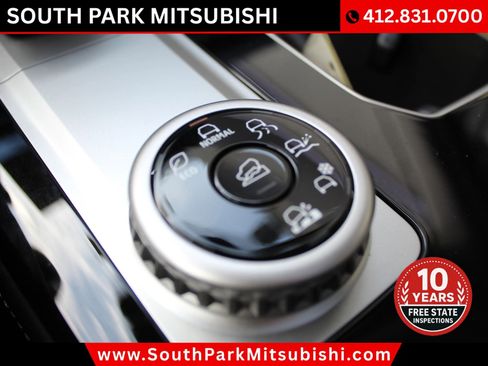 New 2026 Mitsubishi Outlander AWD image 23