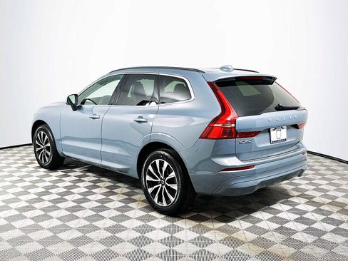 Used 2023 Volvo XC60 B5 Core w/ Climate Package FWD image 5