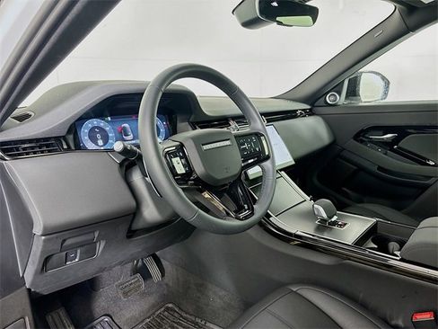 Used 2026 Land Rover Range Rover Evoque S image 9