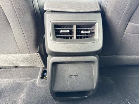 New 2026 Chevrolet Equinox EV LT image 29