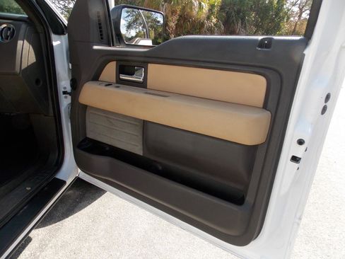 Used 2013 Ford F150 XLT w/ Mid Equipment Group image 19