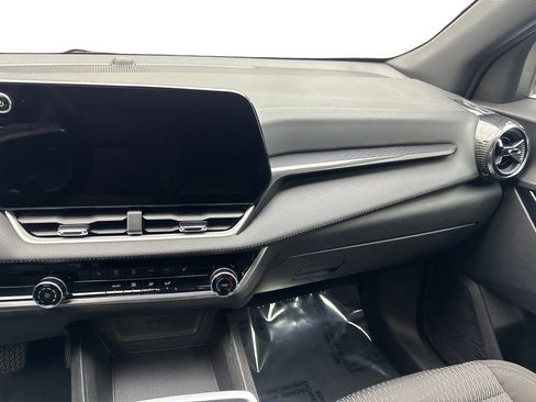 Used 2025 Chevrolet Equinox LT FWD image 53