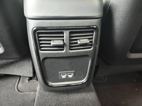 Used 2022 Dodge Charger R/T w/ Blacktop Package RWD image 14