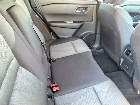 Certified 2025 Nissan Rogue SV FWD image 15