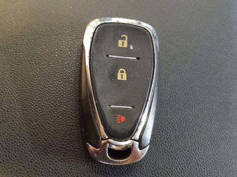 Used 2023 Chevrolet Equinox LS w/ LS Convenience Package FWD image 32