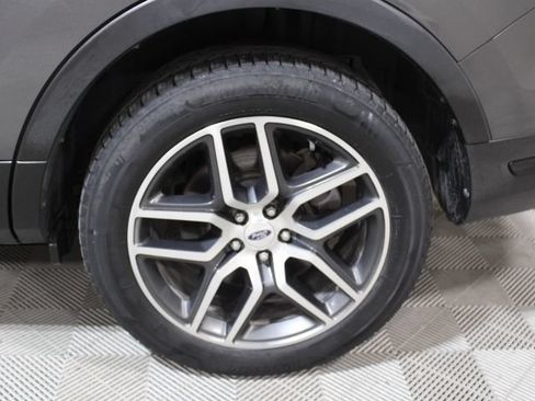 Used 2018 Ford Explorer Sport AWD/4WD image 45