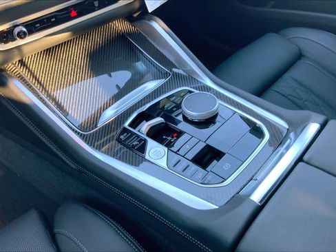 New 2026 BMW X6 M60i image 7