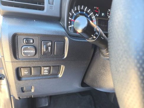 Used 2019 Toyota 4Runner TRD Off-Road image 11