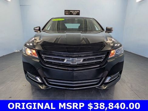 Used 2017 Chevrolet Impala LT FWD image 2