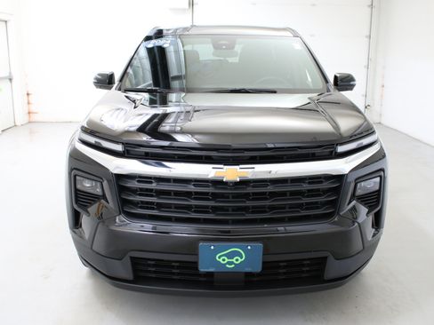 Used 2024 Chevrolet Traverse LS w/ LPO, Floor Liner Package AWD/4WD image 2