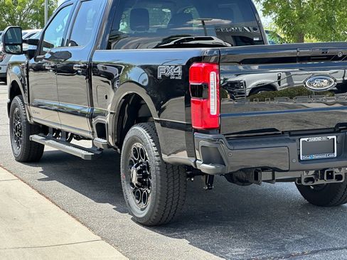 New 2026 Ford F250 Lariat w/ Black Appearance Package AWD/4WD image 5