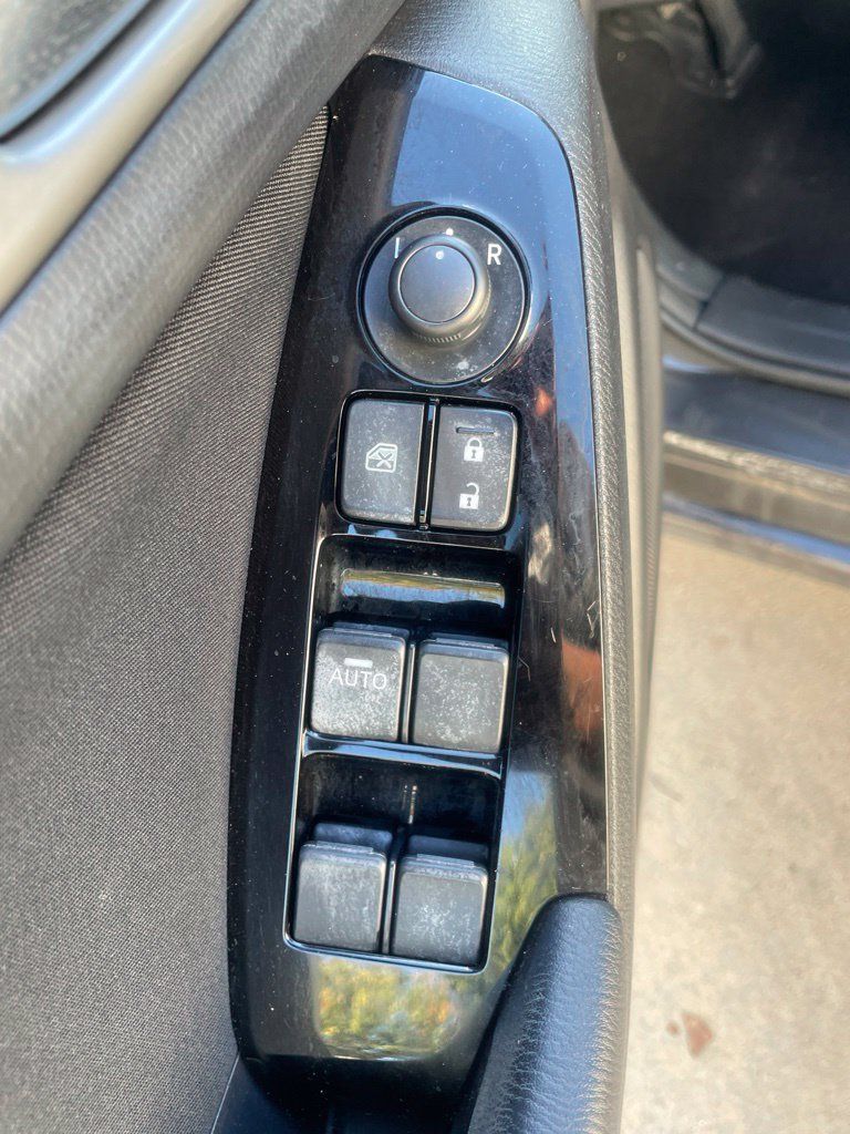 Used 2017 MAZDA MAZDA3 Sport w/ Preferred Equipment Package FWD image 15