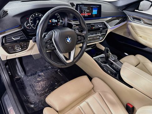 Used 2018 BMW 530i w/ Premium Package RWD image 23