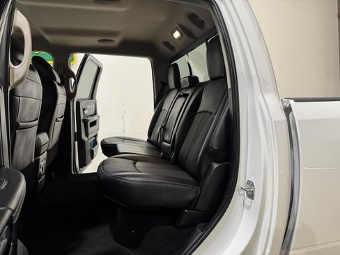 Used 2018 RAM 2500 Laramie w/ Convenience Group AWD/4WD image 17