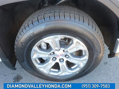 Used 2024 GMC Sierra 1500 SLT image 27