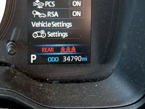 Used 2022 Toyota Corolla LE image 17