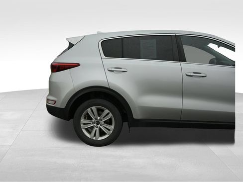 Used 2018 Kia Sportage LX AWD/4WD image 38