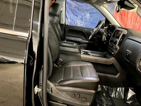 Used 2018 GMC Sierra 1500 Denali w/ Denali Ultimate Package AWD/4WD image 8
