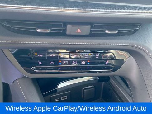 Certified 2023 Buick Envision Essence w/ Sport Touring Package image 12