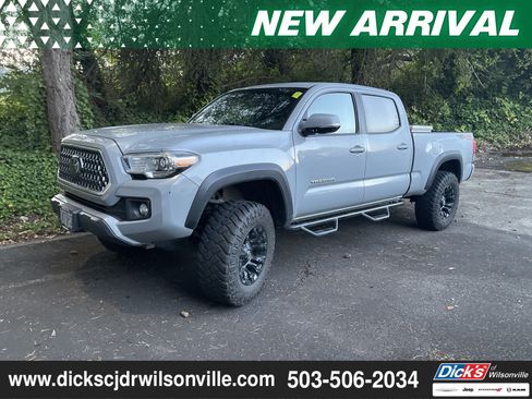 Used 2019 Toyota Tacoma TRD Off-Road w/ TRD Premium Off Road Package AWD/4WD image 1