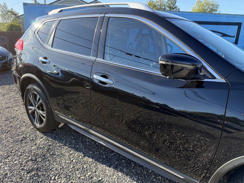 Used 2017 Nissan Rogue SL w/ SL Premium Package AWD/4WD image 10
