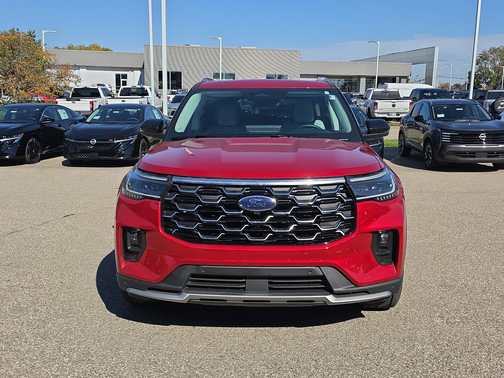 Used 2026 Ford Explorer Platinum w/ LUX Leather Package AWD/4WD image 2