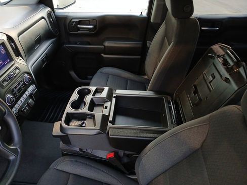 Used 2024 Chevrolet Silverado 1500 Custom w/ Turbomax Blackout Package image 25