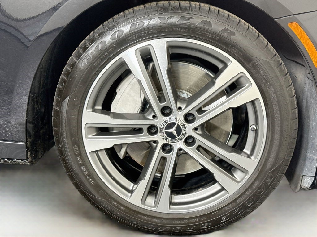 Used 2022 Mercedes-Benz E 350 Sedan w/ Driver Assistance Package image 30