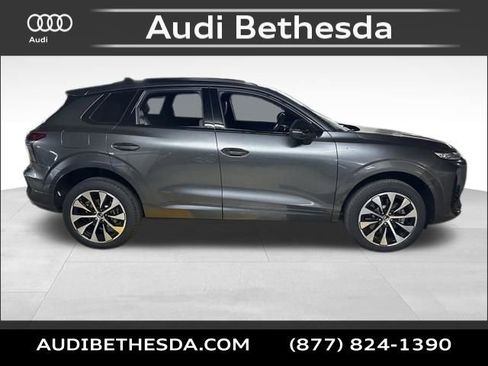 New 2026 Audi Q3 quattro 2.0T AWD/4WD image 8