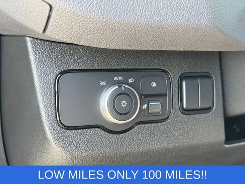 Used 2025 Mercedes-Benz Sprinter 2500 image 23