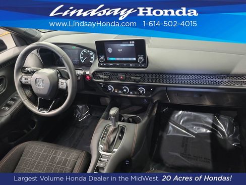 Used 2024 Honda HR-V Sport image 11