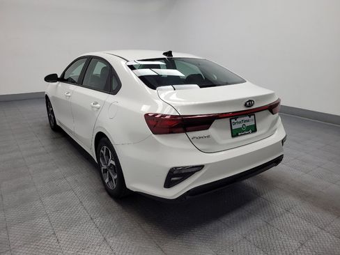Used 2021 Kia Forte LXS FWD image 5