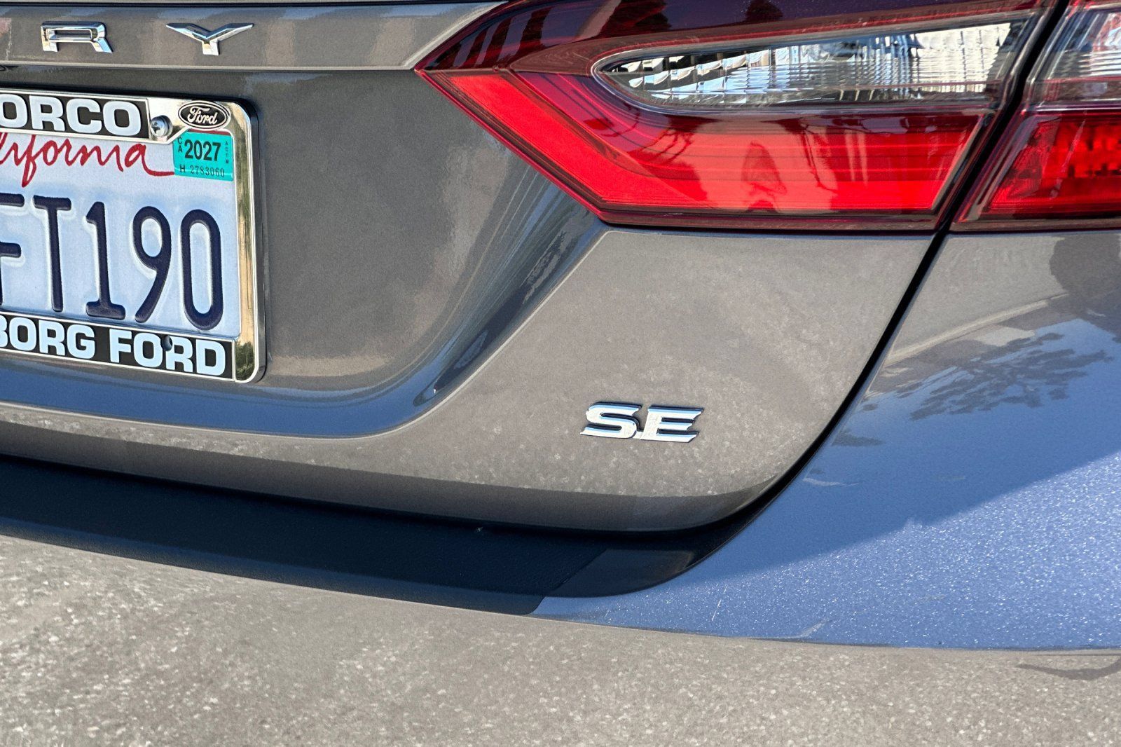 Used 2023 Toyota Camry SE FWD image 24