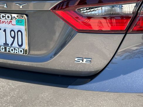 Used 2023 Toyota Camry SE FWD image 24