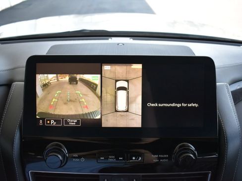 Used 2023 Nissan Armada Platinum w/ Captain's Chairs Package RWD image 20