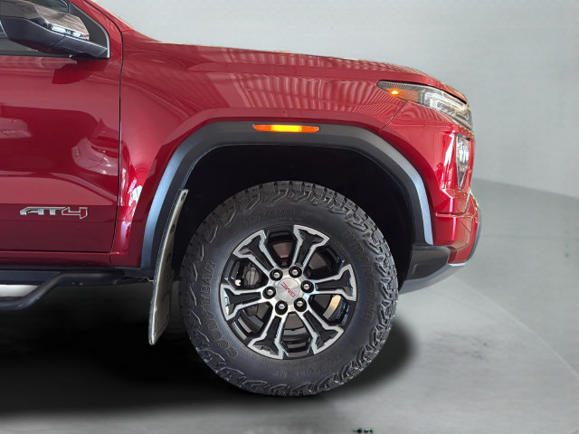 Used 2024 GMC Canyon AT4 w/ Canyon Safety Plus Package AWD/4WD image 24