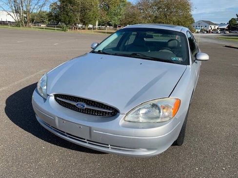 Used 2003 Ford Taurus SEL image 4