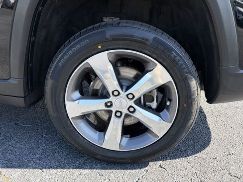 Used 2022 Jeep Grand Cherokee L Limited image 18